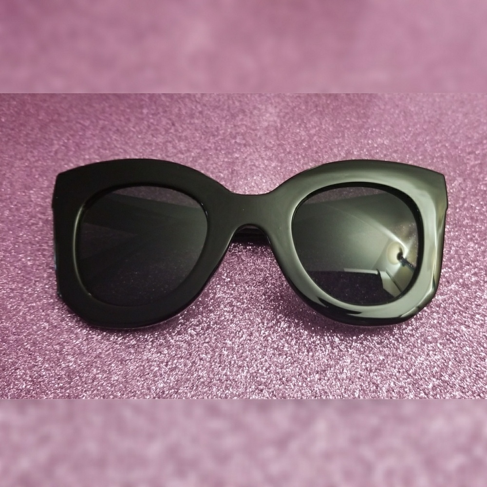 Black Cat Eye Sun Glasses  😎 - Picture 4 of 6